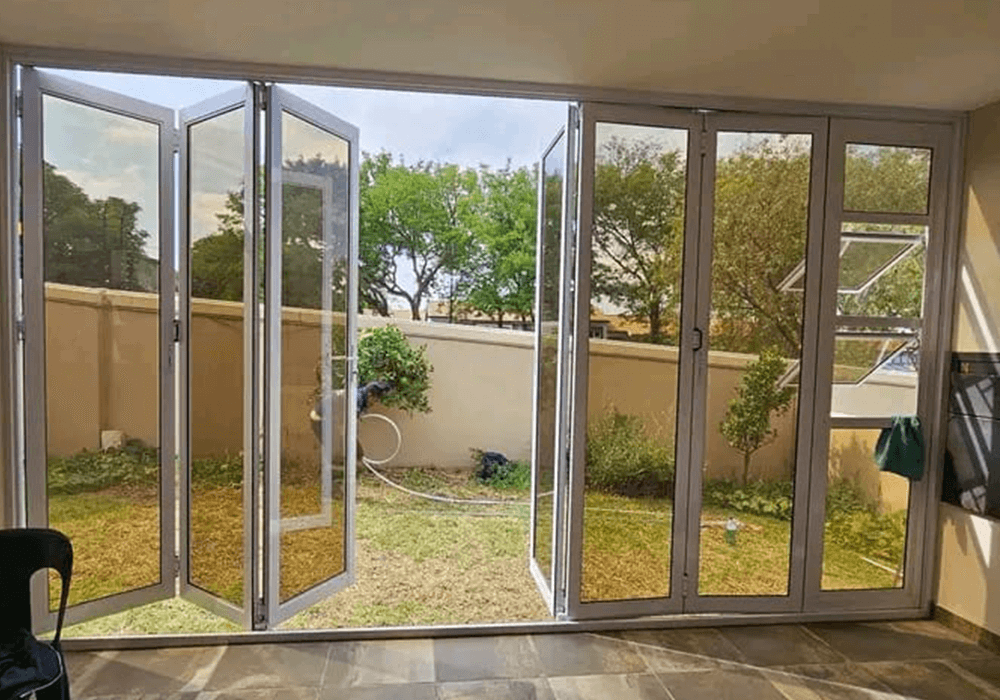 aluminium-vista-folding-doors